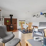 Hébergement de vacances Awesome In With Kitchen *
