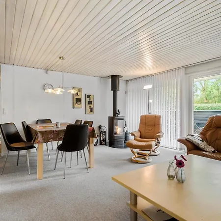 Feriehus Awesome In With Kitchen