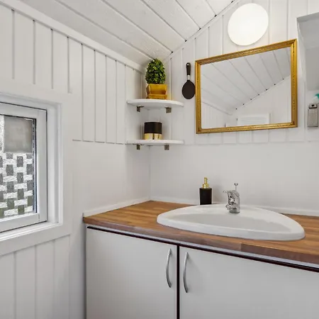 Prázdninový dům Awesome In With Kitchen Hemmet