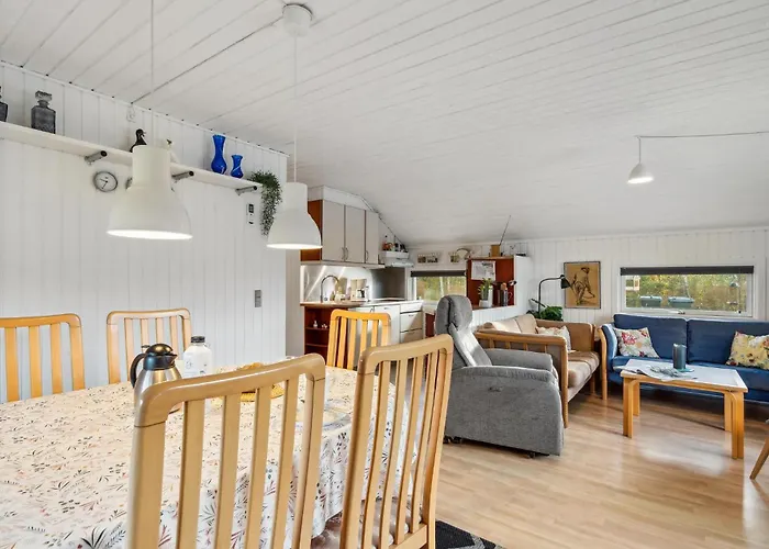 Awesome In With Kitchen Semesterbostad *