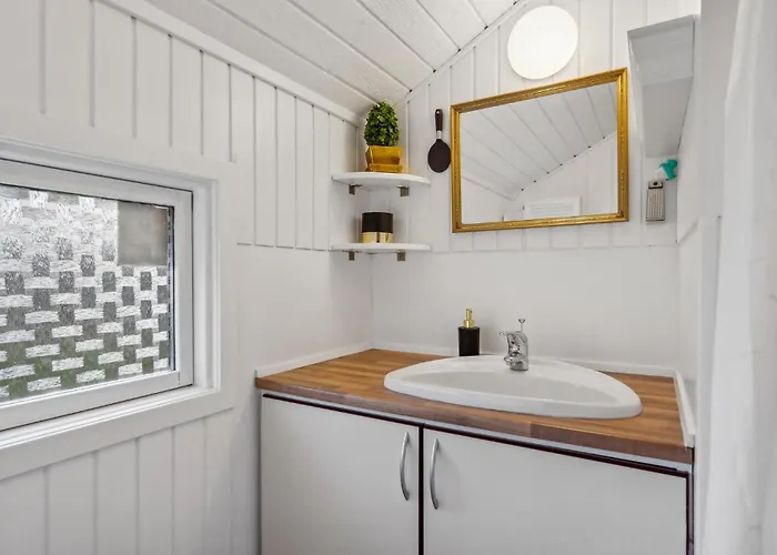 Semesterbostad Awesome In With Kitchen Hemmet